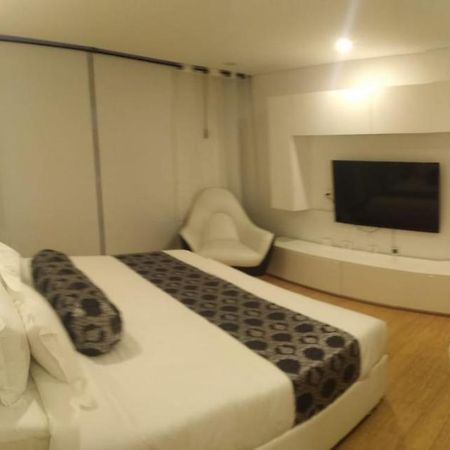 Apartasuite Edificio Monir Bogotá Zewnętrze zdjęcie